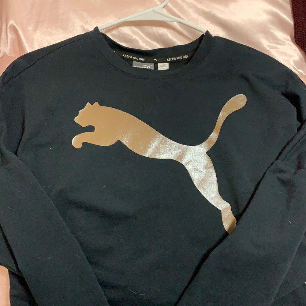 Black long sleeve puma